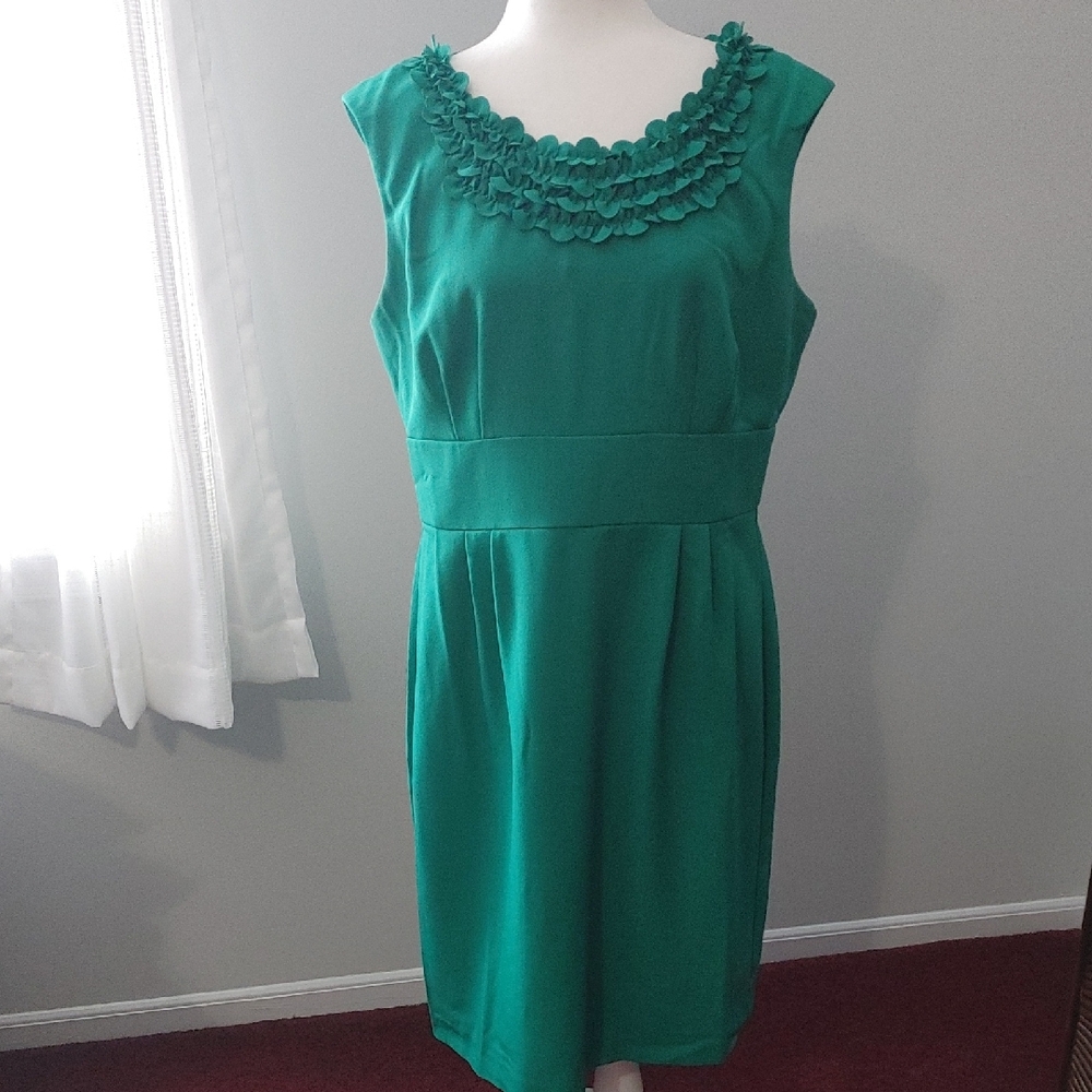 Elegant Studi I Green Sleeveless Dress 14
